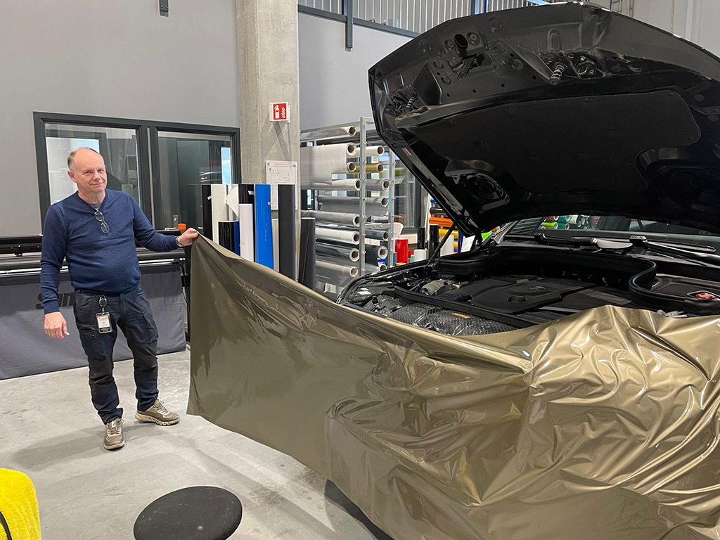 Gullfoliering av bil